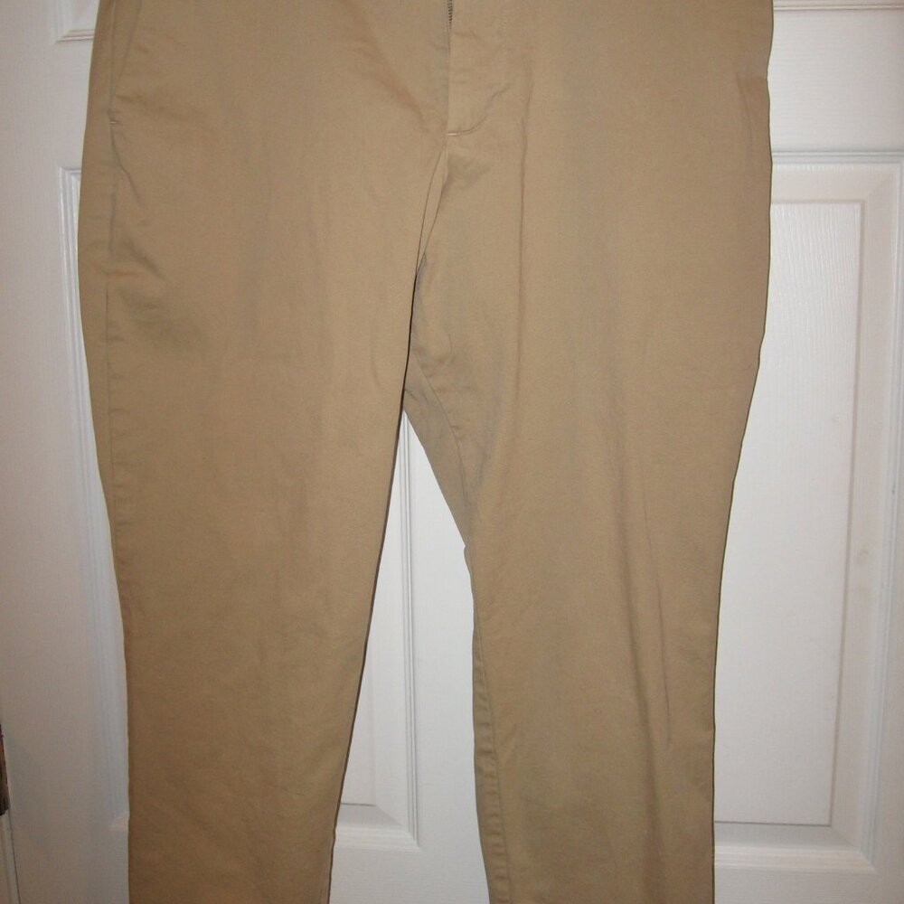 Gap Khaki Trousers Pants Men's 40 x 30 Athletic Taper
